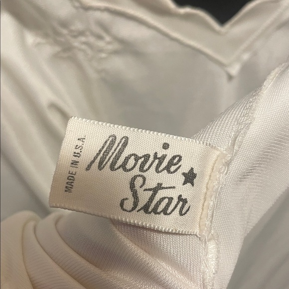 Embroidered Vintage Slip - Picture 5 of 9